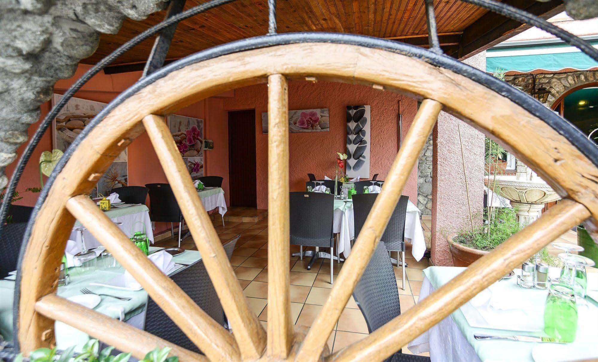 Logis Hotel Restaurant Les Charmettes Argelès-sur-Mer Eksteriør billede